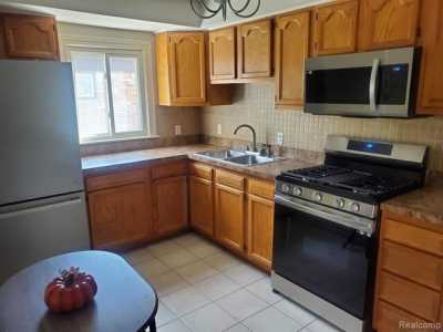 Home For Rent in Oak Park, Michigan