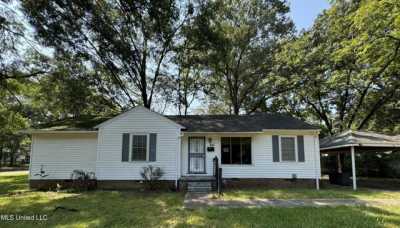 Home For Sale in Jackson, Mississippi