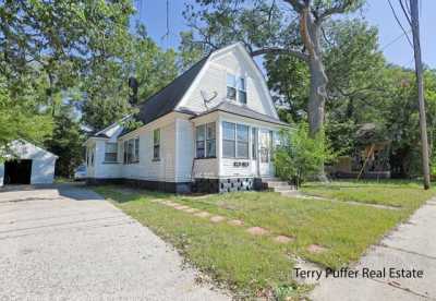 Home For Sale in Muskegon, Michigan