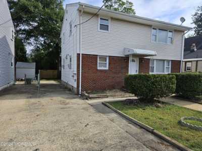 Home For Rent in Keansburg, New Jersey