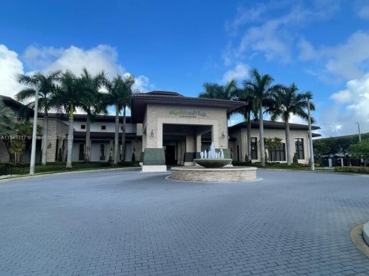 Picture of Home For Sale in Doral, Florida, United States