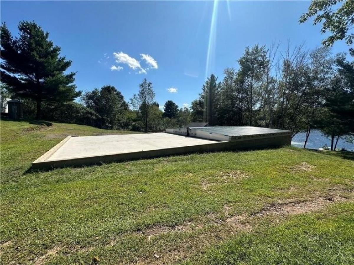 Picture of Home For Sale in Sarona, Wisconsin, United States