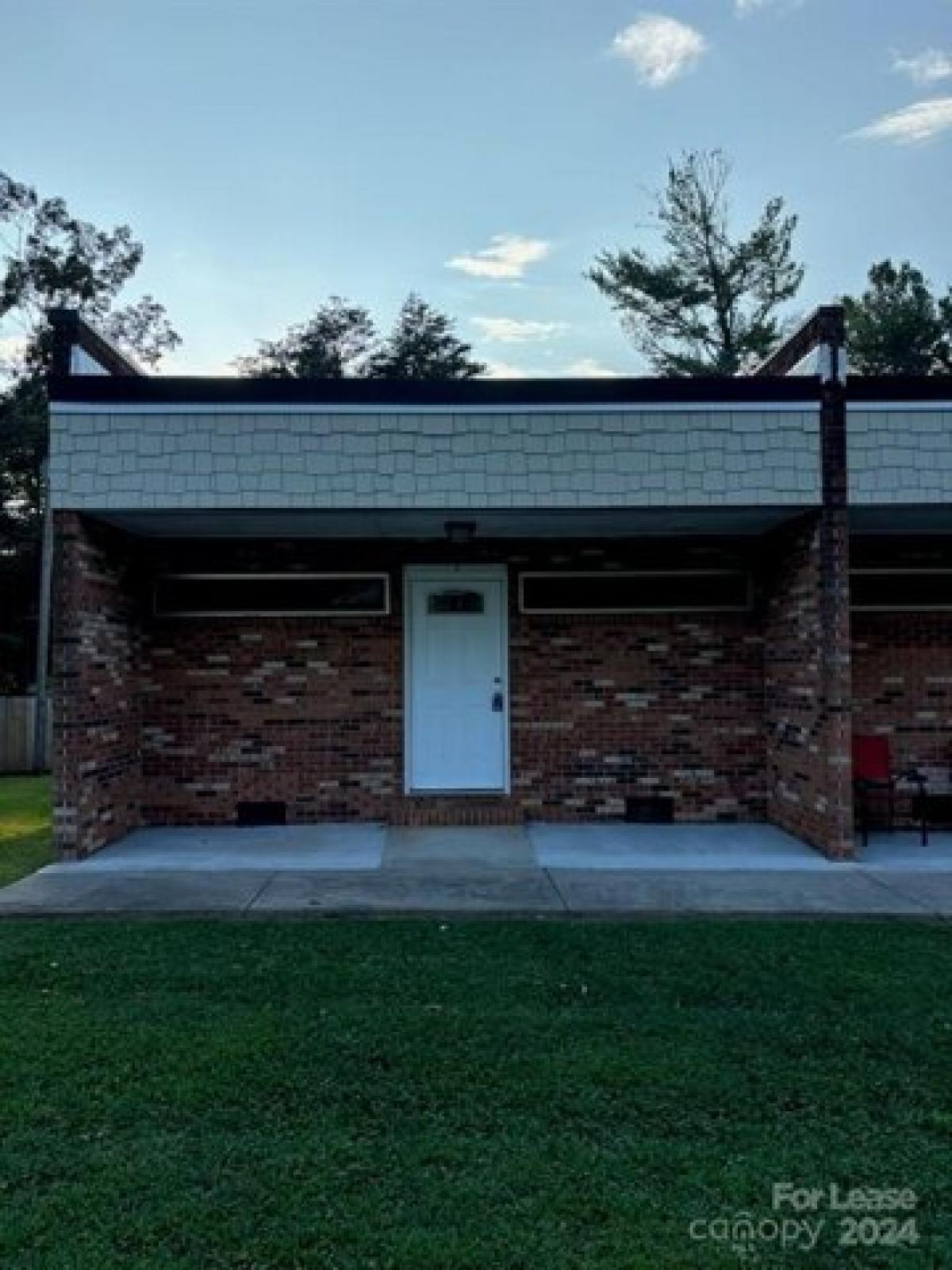 Picture of Apartment For Rent in Hudson, North Carolina, United States