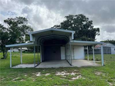 Home For Sale in Avon Park, Florida