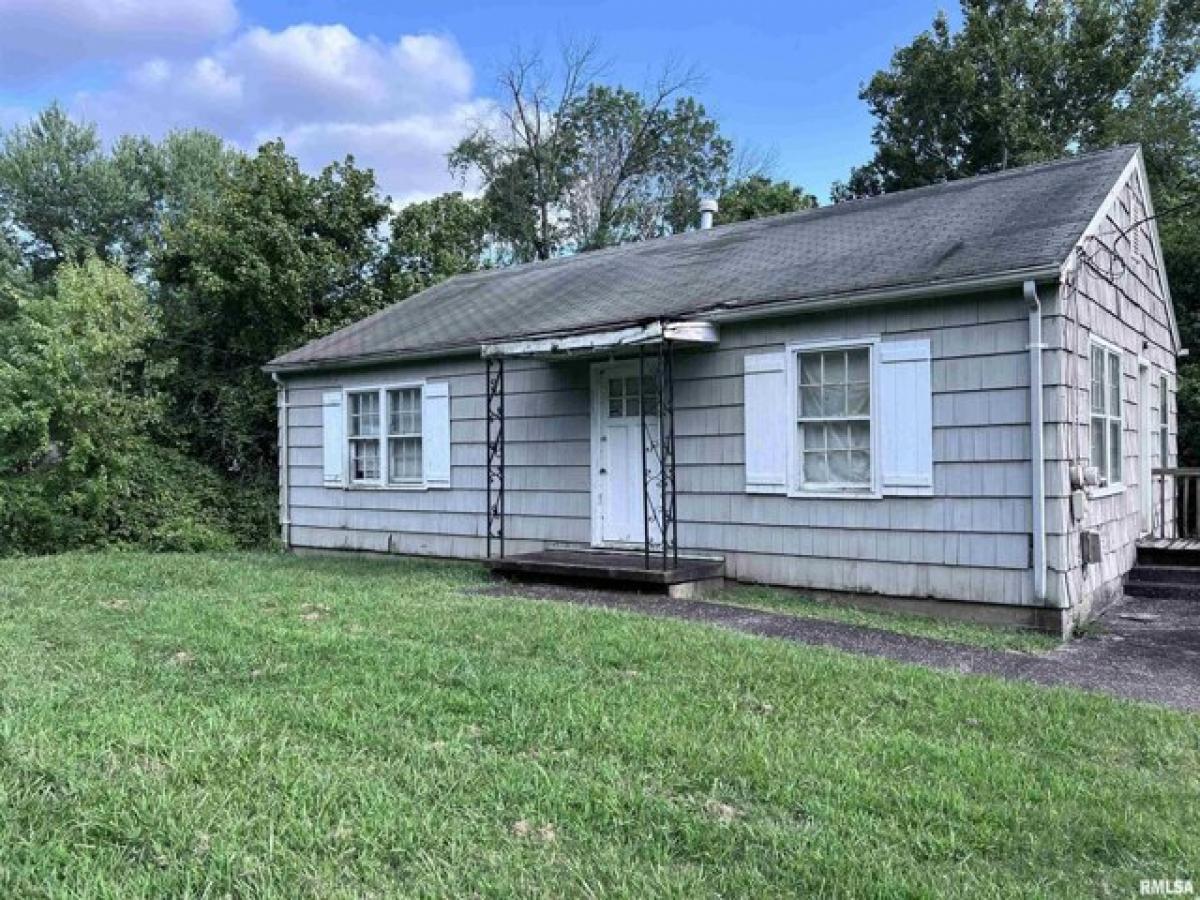 Picture of Home For Sale in Carbondale, Illinois, United States