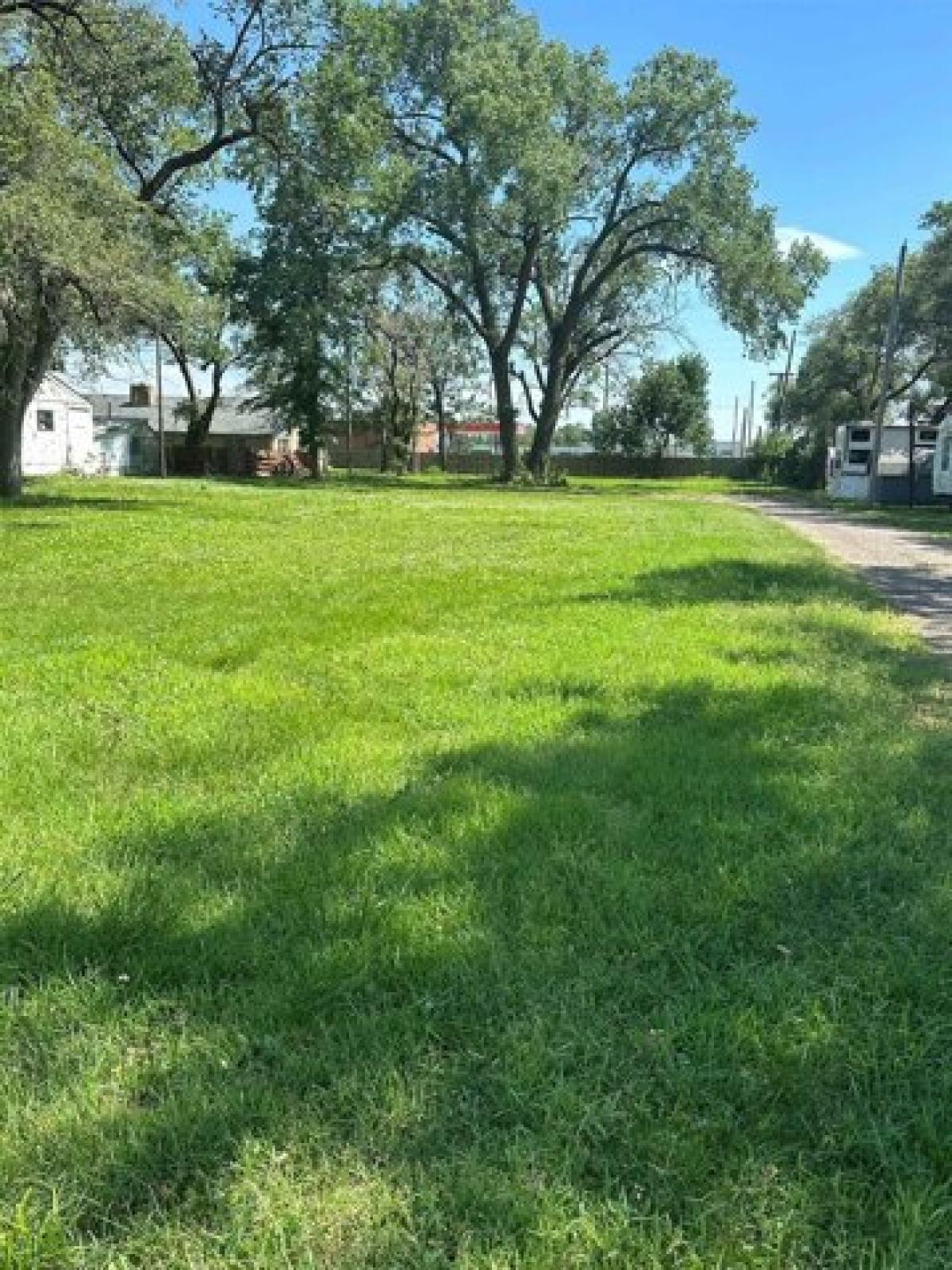 Picture of Residential Land For Sale in Augusta, Kansas, United States