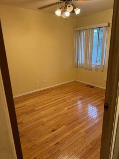 Home For Rent in Hanover Park, Illinois