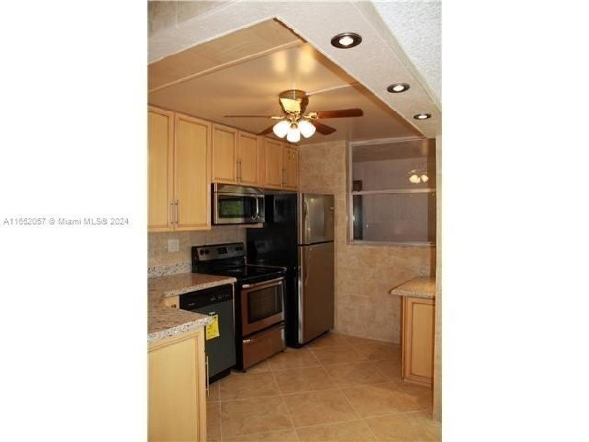 Picture of Home For Sale in Lauderhill, Florida, United States