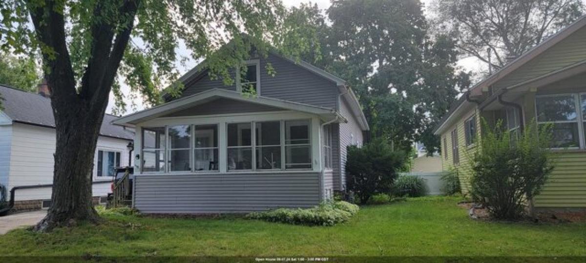 Picture of Home For Sale in Oshkosh, Wisconsin, United States