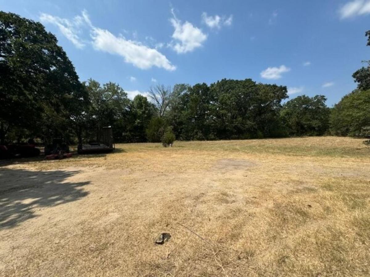 Picture of Residential Land For Sale in Quinlan, Texas, United States