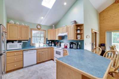 Home For Sale in Hawley, Pennsylvania