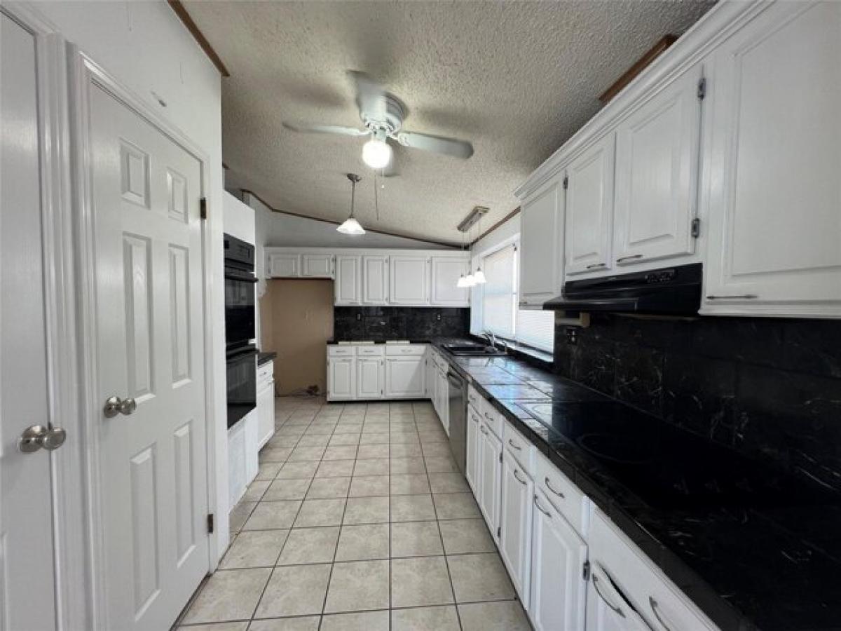 Picture of Home For Sale in Aquilla, Texas, United States