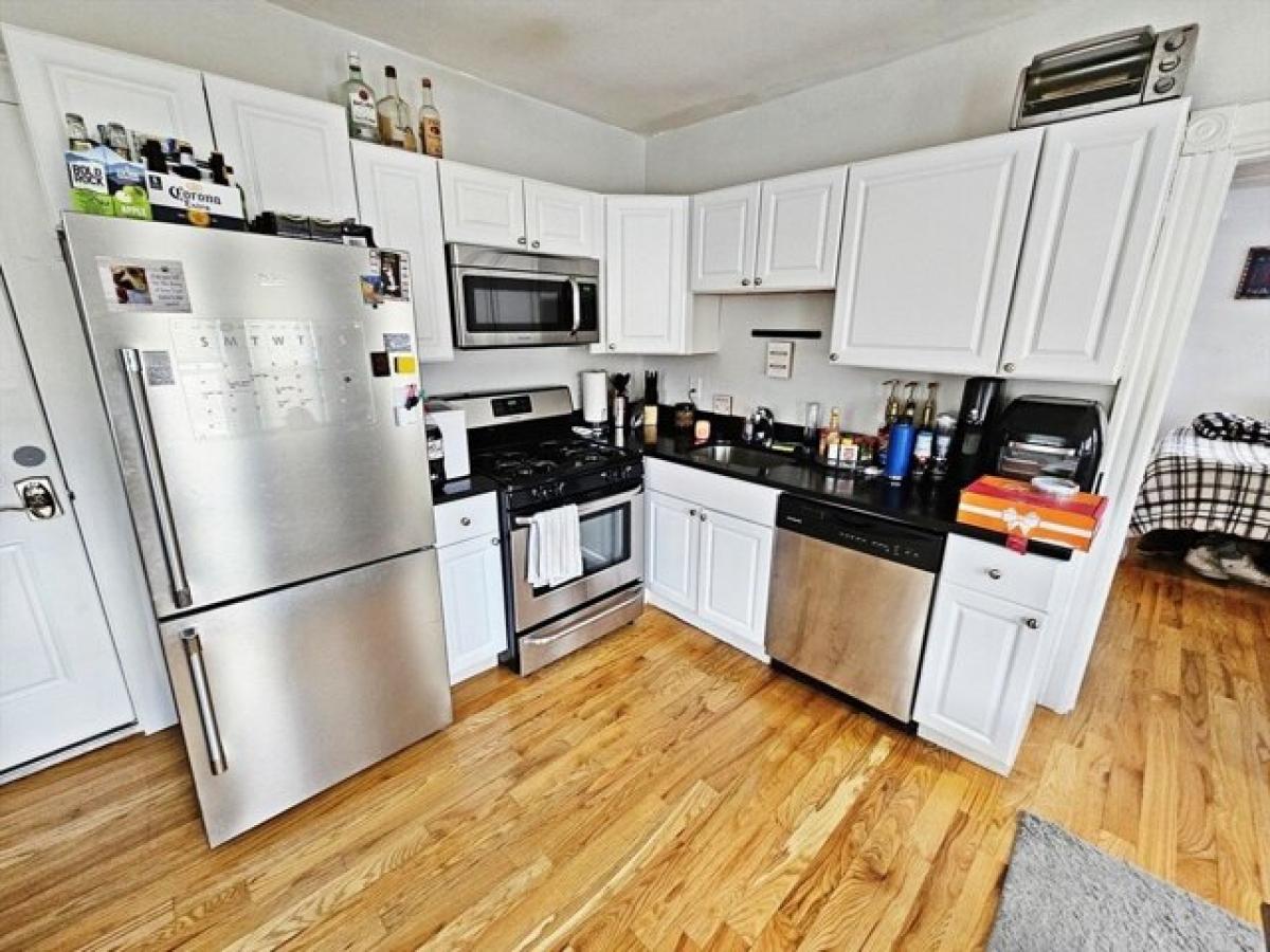 Picture of Apartment For Rent in Waltham, Massachusetts, United States