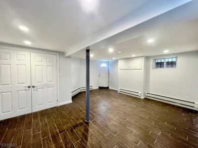 Home For Rent in Newark, New Jersey