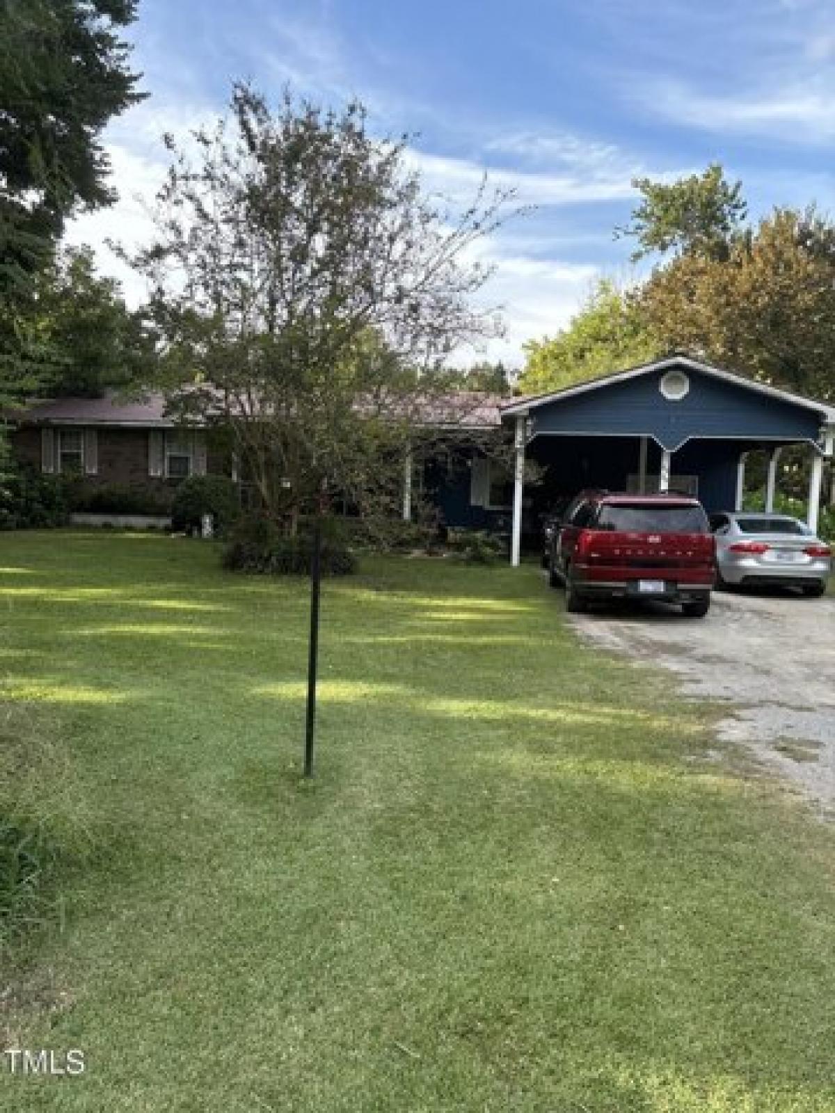 Picture of Home For Sale in Fairfield, North Carolina, United States