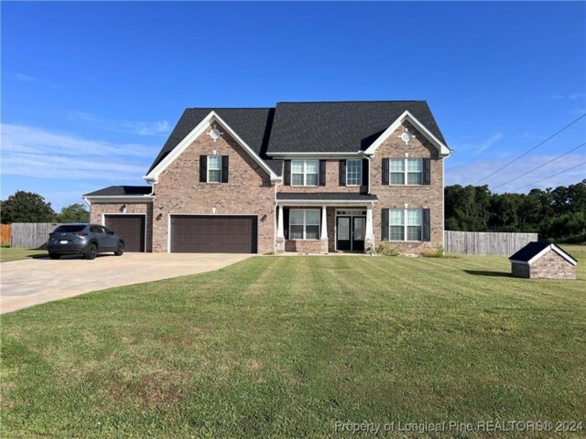 Picture of Home For Sale in Hope Mills, North Carolina, United States