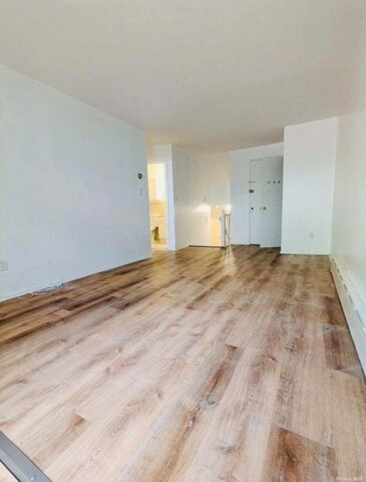 Picture of Apartment For Rent in Woodside, New York, United States