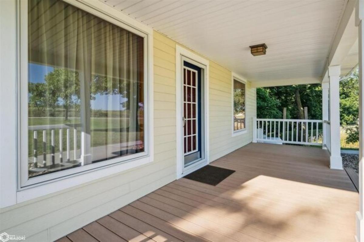 Picture of Home For Sale in Mount Pleasant, Iowa, United States