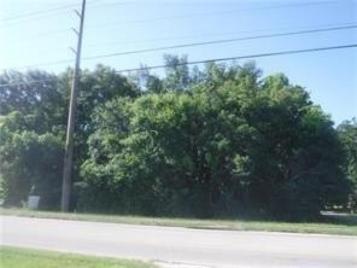 Picture of Residential Land For Sale in Mobile, Alabama, United States