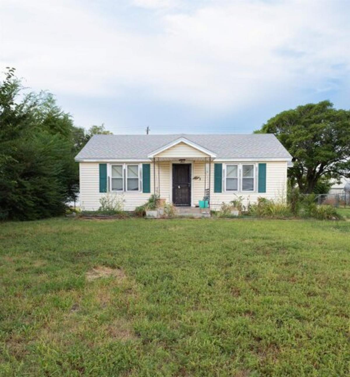 Picture of Home For Sale in Woodward, Oklahoma, United States