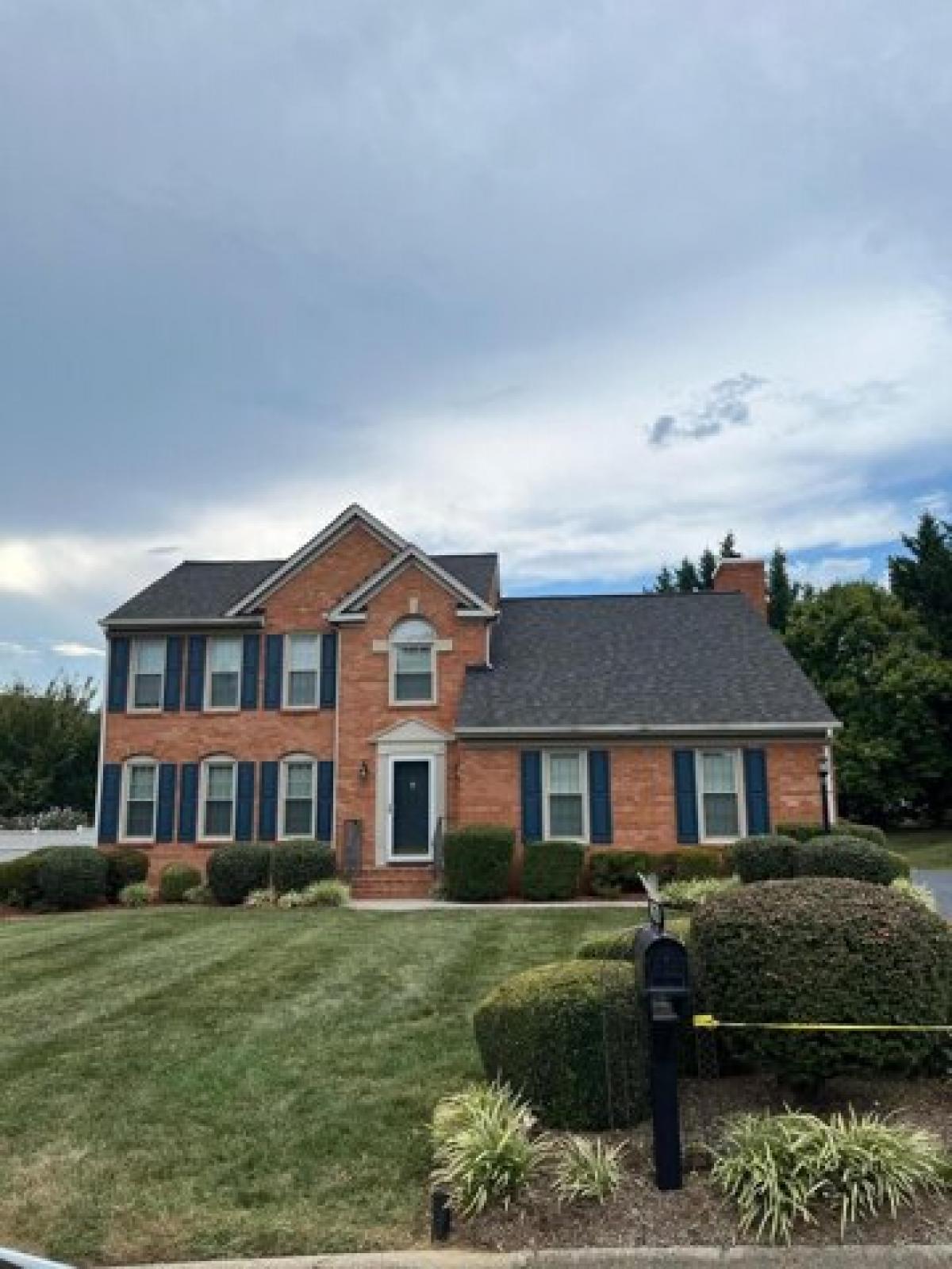 Picture of Home For Sale in Roanoke, Virginia, United States