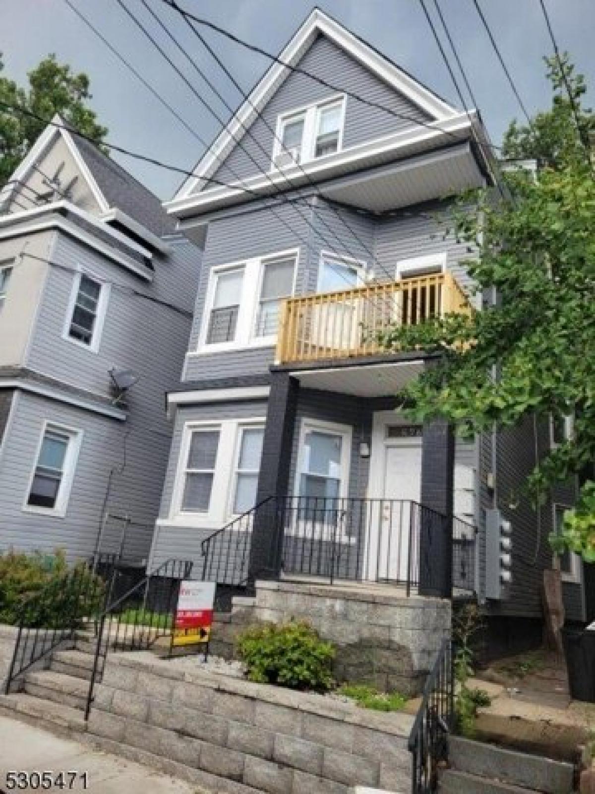 Picture of Home For Rent in Paterson, New Jersey, United States