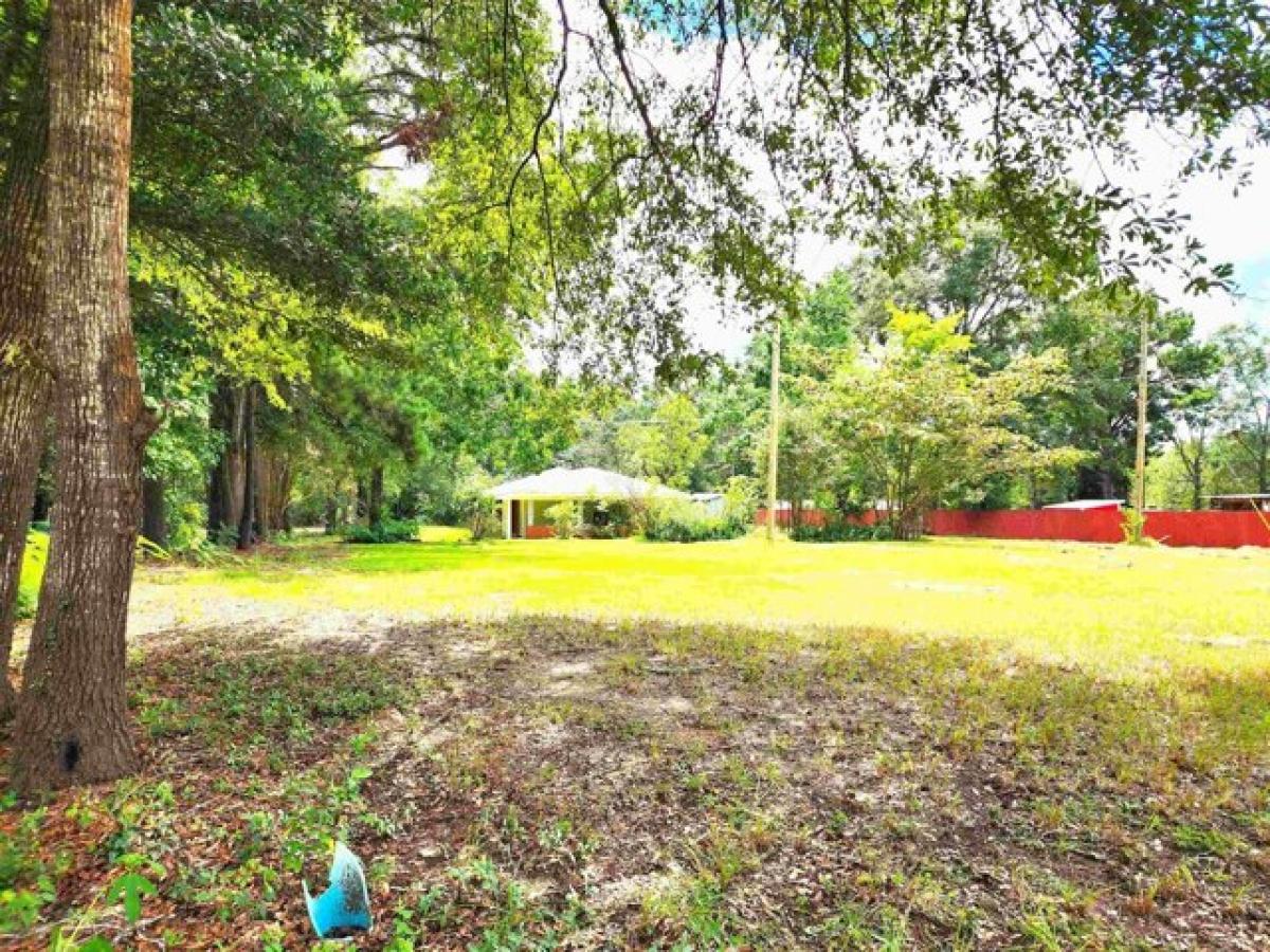 Picture of Home For Sale in Bronson, Texas, United States