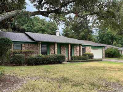 Home For Rent in Pensacola, Florida