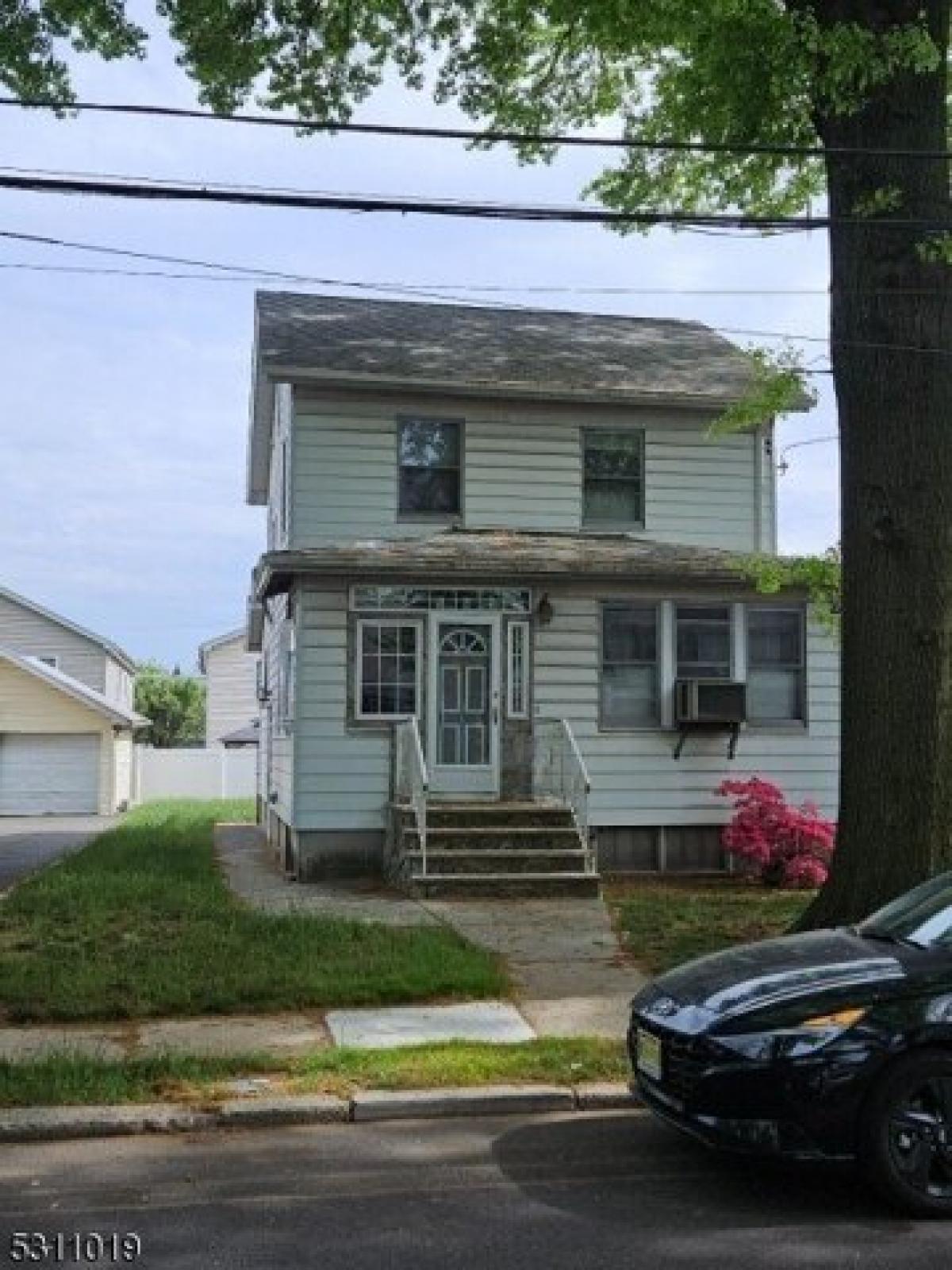 Picture of Home For Sale in Hillside, New Jersey, United States