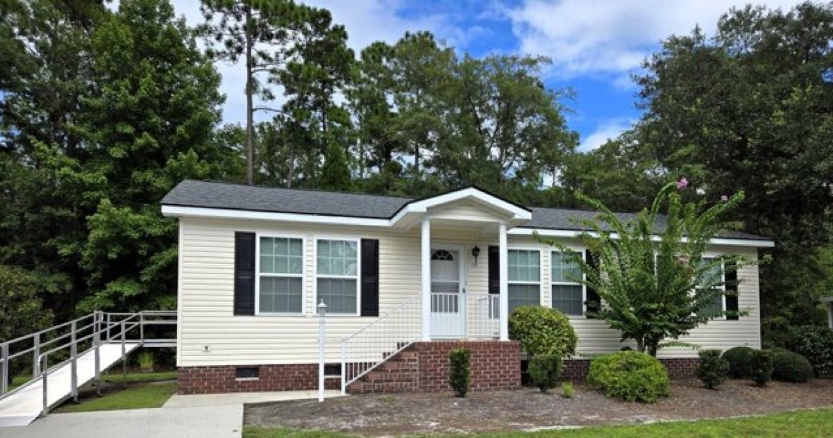 Picture of Home For Sale in Ladson, South Carolina, United States