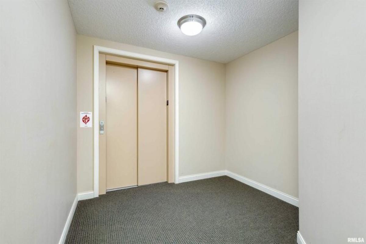 Picture of Apartment For Rent in Bettendorf, Iowa, United States