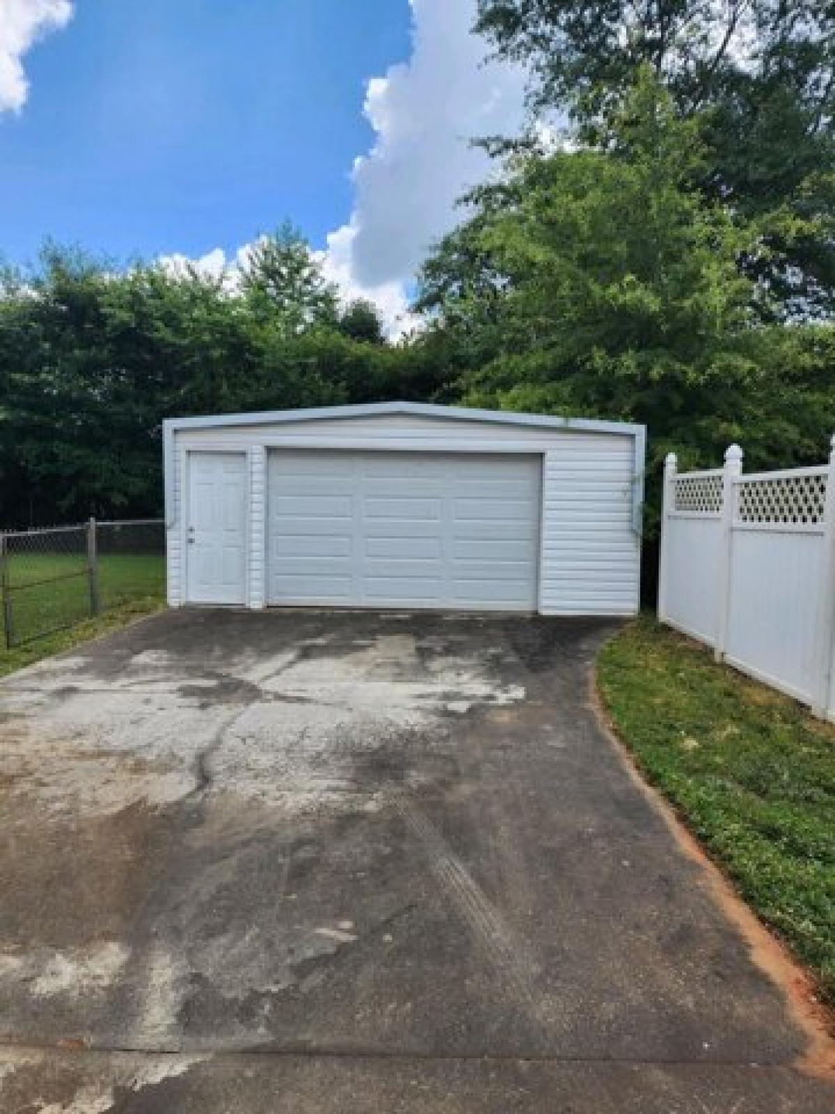 Picture of Home For Sale in Chesnee, South Carolina, United States