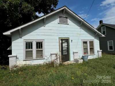 Home For Sale in Salisbury, North Carolina