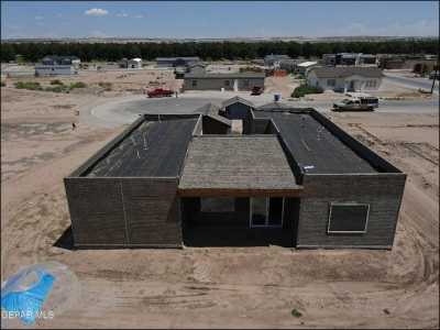 Home For Sale in Clint, Texas