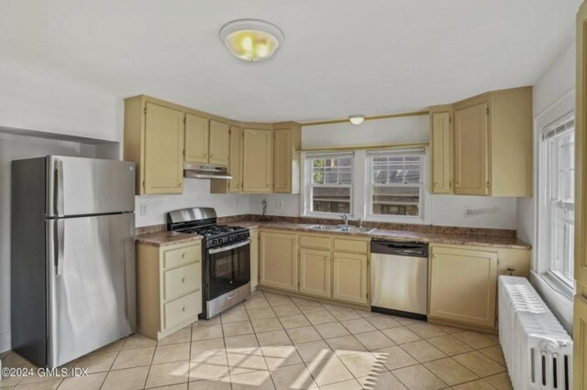 Picture of Home For Rent in Riverside, Connecticut, United States