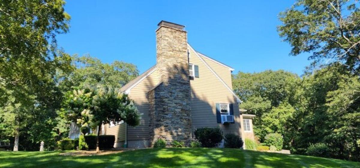 Picture of Home For Sale in Plainfield, Connecticut, United States