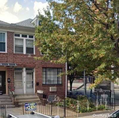 Home For Sale in Jackson Heights, New York