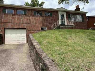 Home For Sale in Huntington, West Virginia