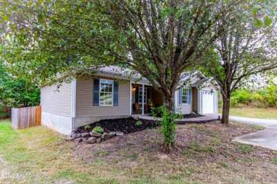 Home For Sale in Powell, Tennessee