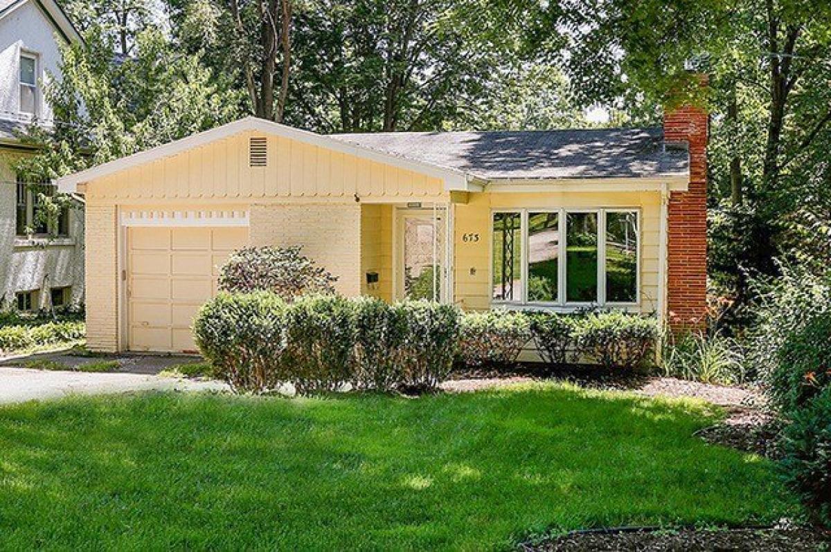 Picture of Home For Rent in Glen Ellyn, Illinois, United States