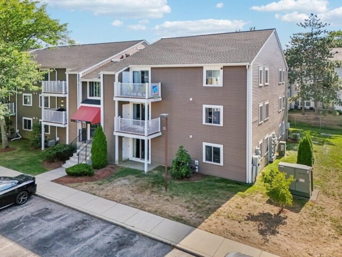 Picture of Home For Sale in Natick, Massachusetts, United States