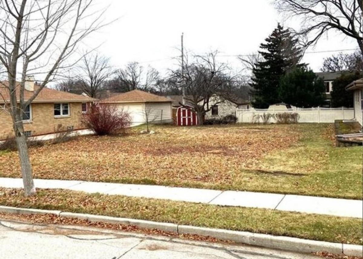 Picture of Residential Land For Sale in West Allis, Wisconsin, United States