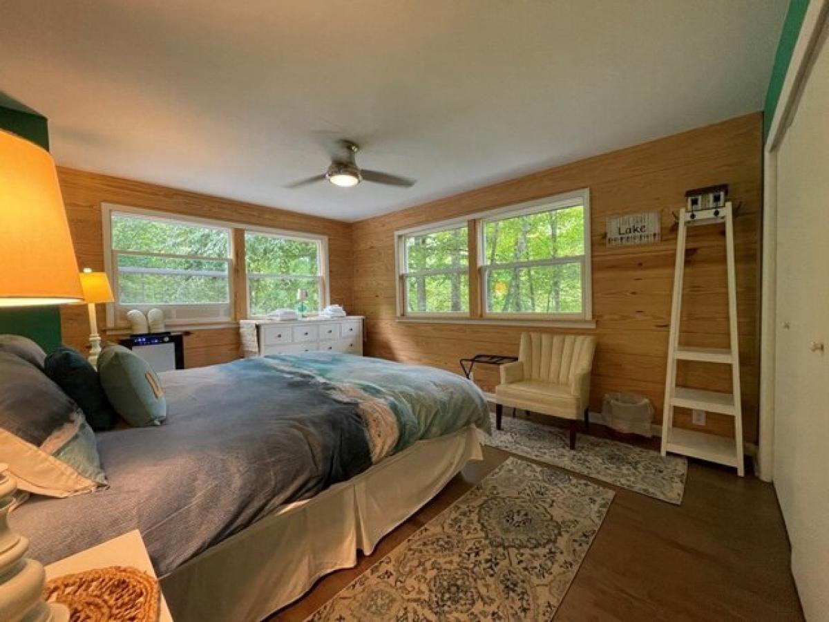 Picture of Home For Sale in Bryson City, North Carolina, United States