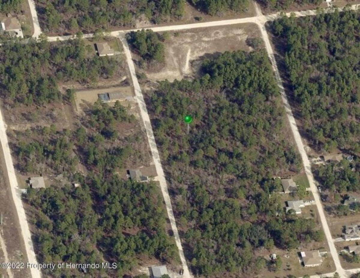 Picture of Residential Land For Sale in Weeki Wachee, Florida, United States