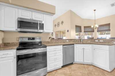 Home For Sale in Saint Cloud, Florida