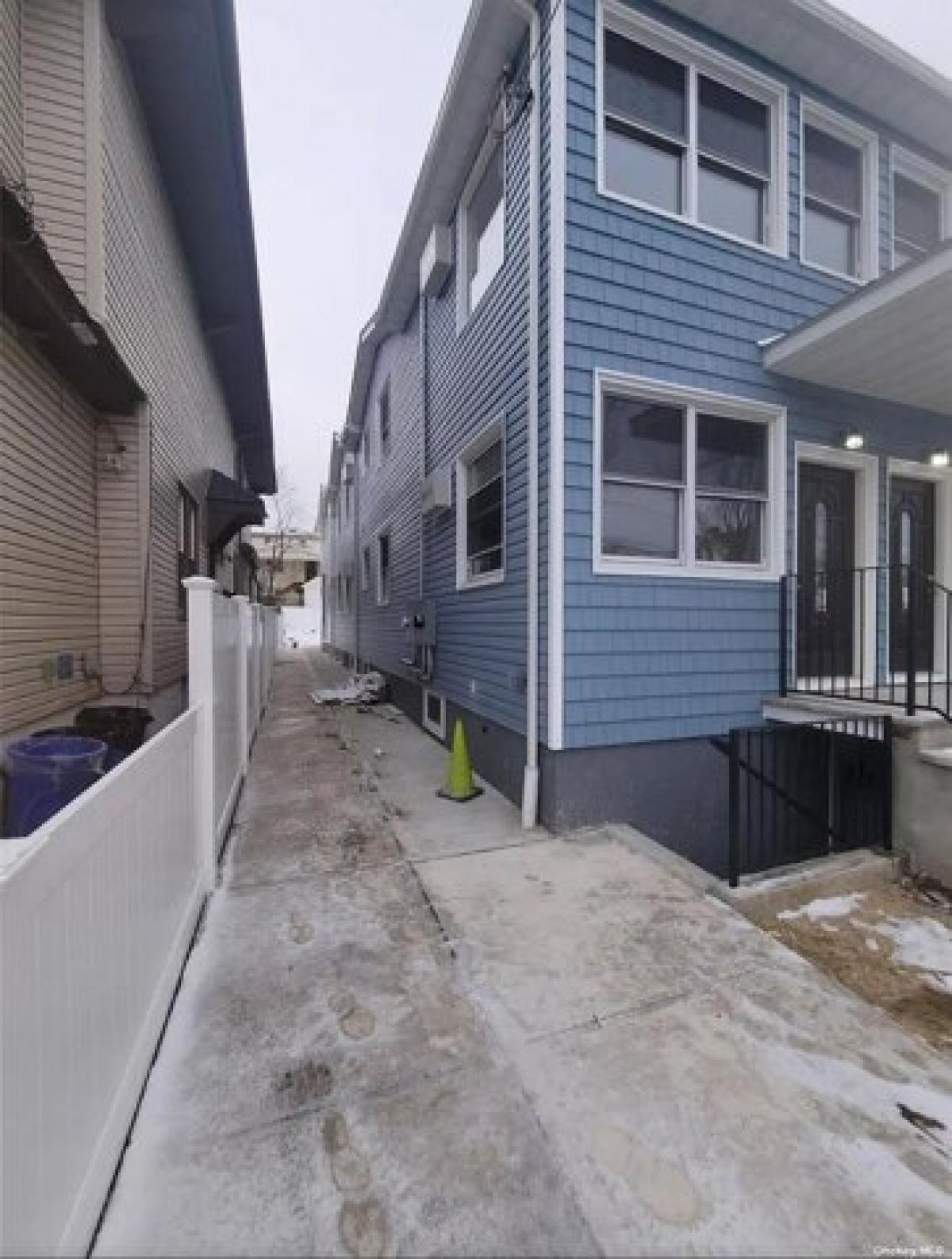 Picture of Apartment For Rent in Far Rockaway, New York, United States