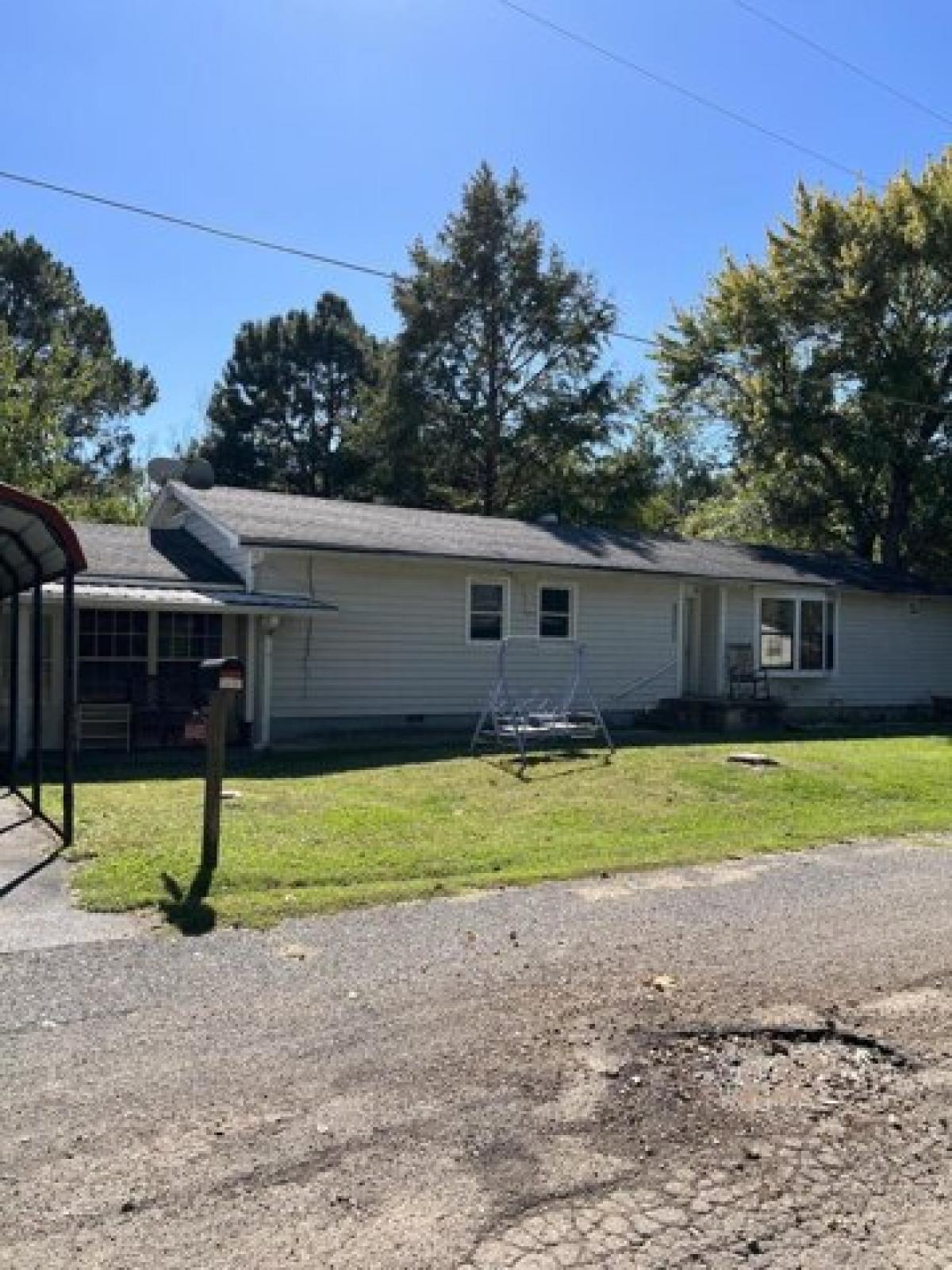 Picture of Home For Sale in Grove, Oklahoma, United States