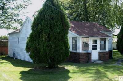 Home For Sale in Syracuse, Indiana