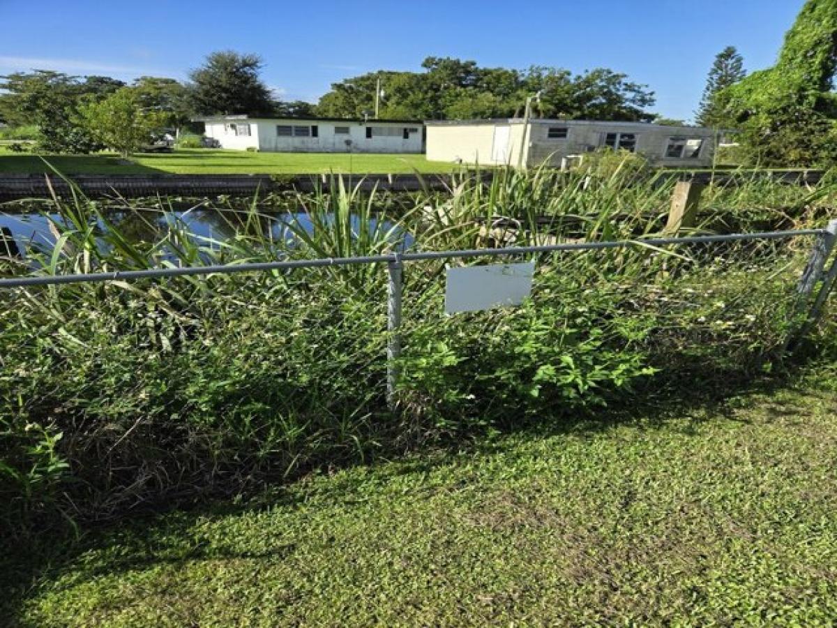 Picture of Home For Sale in Okeechobee, Florida, United States