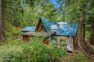 Home For Sale in Cataldo, Idaho